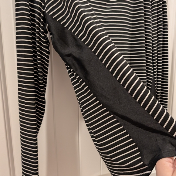 White House Black Market Monochrome Striped Blouse - Picture 3 of 5